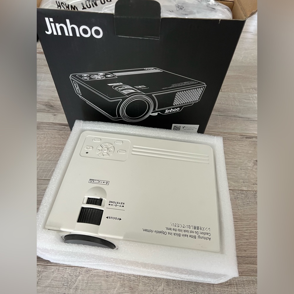 JINHOO PROJECTOR